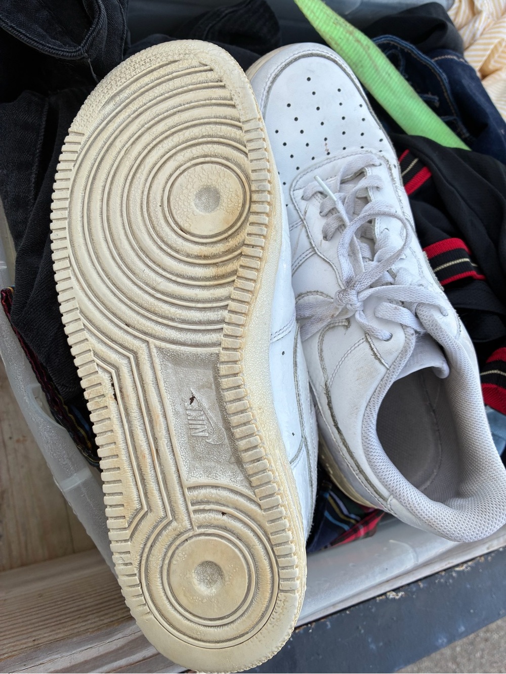 Nike airforce 1 low triple ehite